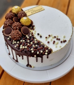 Torta - Čokoladna elegancija