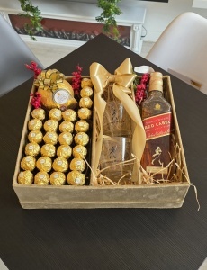 Luxury Johnnie