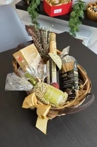 Cherry Gift Box - Img 2