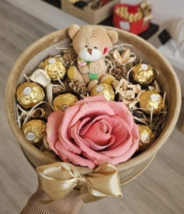 Teddy Mini sa Ružom