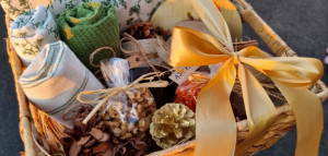 Tradicionalna poklon korpa - Img 4