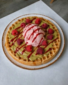 Waffle pistachio berry