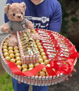 Kinder Torta od slatkiša - Slovo XXL - Img 2