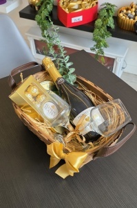 Prosecco Gift Basket - Img 2