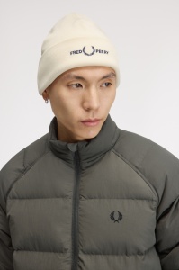 FRED PERRY GRAPHIC KAPA ECRUDA
