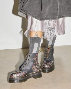 DM32050001 DR. MARTENS SINCLAIR CIZME BLK ROSES