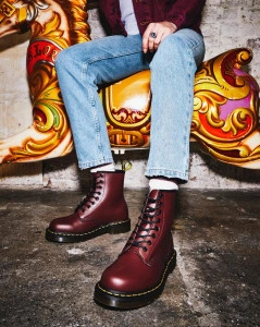 DR. MARTENS 1460 CIZME CHERRY RED