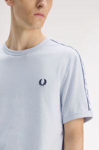 FRED PERRY M4620 28A RINGER MAJICA DBLUE