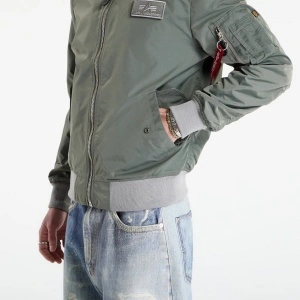 ALPHA INDUSTRIES 126101 636 JAKNA MA1 TTC VGREEN