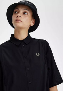FRED PERRY HALJINA BLKB