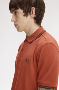 FRED PERRY M3600 81C POLO MAJICA BRANDYNG