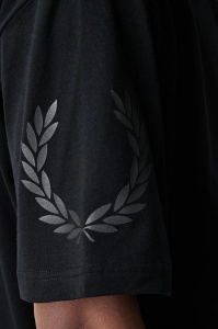 FRED PERRY M3491 102 REFLECTIVE MAJICA