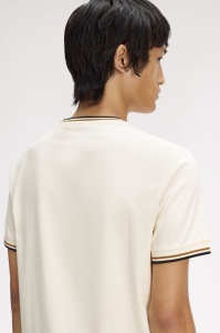 FRED PERRY M1588 79B TWIN MAJICA ECRUDCB