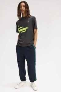 FRED PERRY M2476 297 ABCTRACT MAJICA AGRE