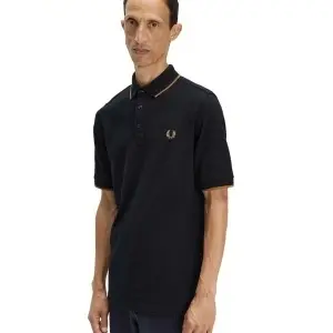 FRED PERRY M2452 102 COLLAR POLO MAJICA