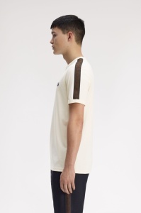 FRED PERRY M4613 42A RINGER MAJICA ECRUBT