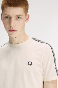FRED PERRY M4613 28B RINGER MAJICA ECRUN