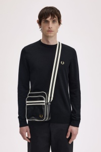 FRED PERRY L8258 D57 SIDE TORBICA BLACKEC