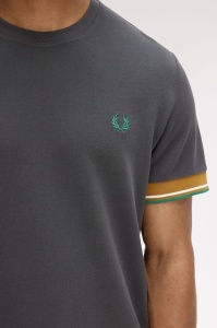FRED PERRY M2396 297 CUFT MAJICA AGREY