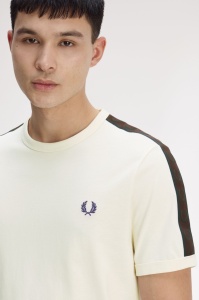 FRED PERRY M4613 42A RINGER MAJICA ECRUBT