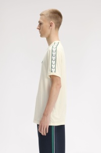 FRED PERRY M4613 560 RINGER MAJICA ECRU