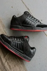 GLOBE TILT PATIKE 10801 BLACK/RED/CHARCOAL