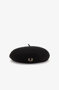 FRED PERRY HW7646 90A BERETKA BLKCHANPAGNE 
