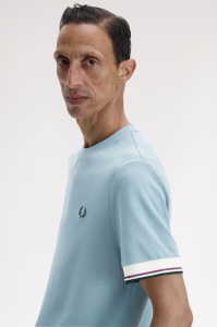 FRED PERRY M2396 Z20 CUFT MAJICA SBLUE