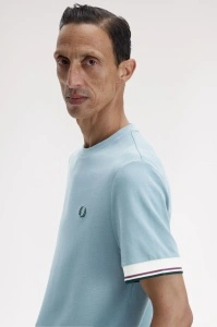 FRED PERRY M2396 Z20 CUFT MAJICA SBLUE