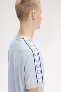FRED PERRY M4620 28A RINGER MAJICA DBLUE