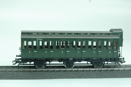 Märklin 4201 Coupérijtuig 2e klasse DB met remmershuis