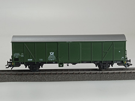 Märklin 4736 Post wagen DB groen