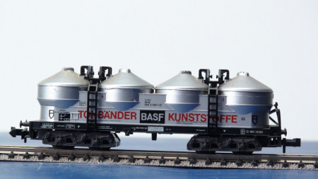 Minitrix 3586 BASF silowagen