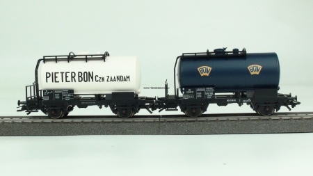 Märklin 48542 Set met twee ketelwagens Pieter Bon (zwart en wit)