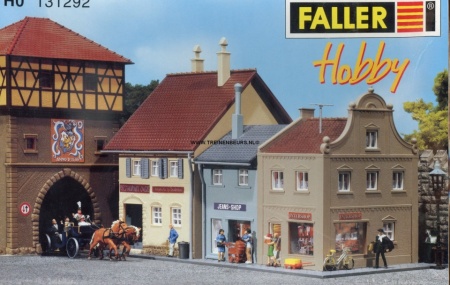 FALLER 131292 Drie rijtjeshuizen
