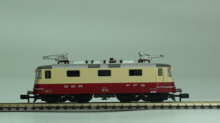 Fleischmann 7341 E-lok RE 4/4 creme-rood SBB CFF NIEUW OVP