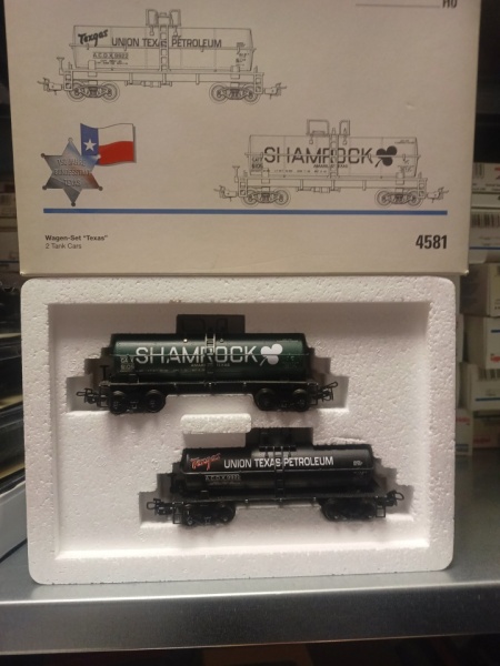 Märklin 4581 Set van twee tabkcars SHAMROCK/UNION TEXAS PERTROLEUM