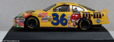 SCALEXTRIC C2408 M&M