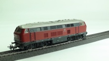 Märklin 3075 Diesellok BR216 rood DB gebruikt - Img 2