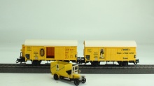 Märklin 4876 Set van twee Bananenwagen met schuifdeur en vrachtauto\