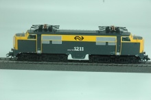Märklin 37120 NS 1211 digitaal met geluid NIEUW - Img 2