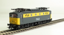 Roco 43376 E-lok 1142 zonder botsneus grijs/geel gebruikt