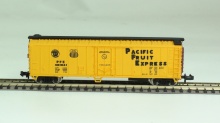 Bachmann 73661BO Steel plug door boxcar Pacific Fruit Express