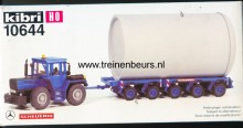 KIBRI 10644 Tractor met aanhanger met groot vat