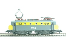 Märklin 8324 HAMO E-lok 1100 met botsneus bedrijfsnummer 1139 grijs/geel NL