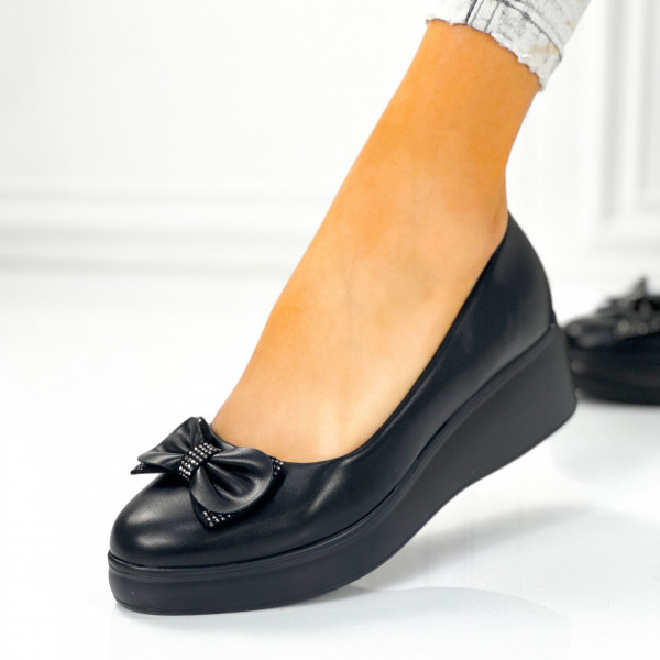 Pantofi Dama cu Platforma Negri din Piele Ecologica Ferata