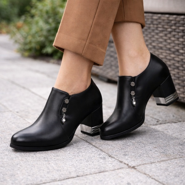 Pantofi Cu Toc Ramisa Black