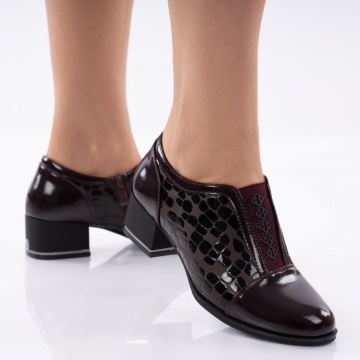 Pantofi Cu Toc Megan Bordo