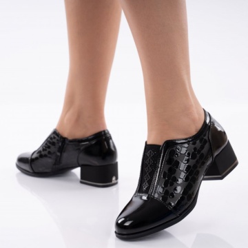 Pantofi Cu Toc Megan Black