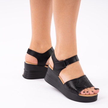 Sandale cu platforma Fonisi Black